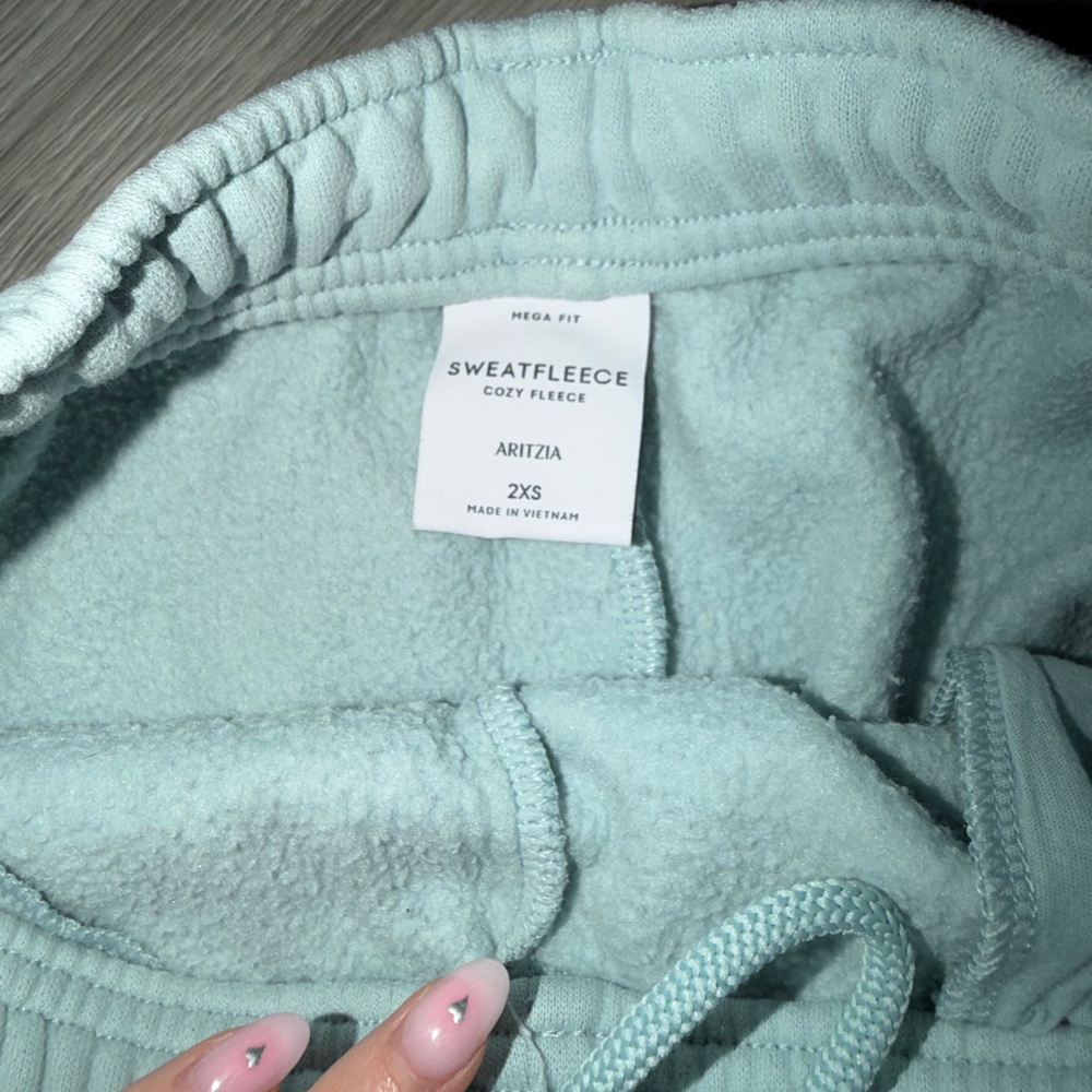 Aritzia aquamarine Sweatfleece Pants
